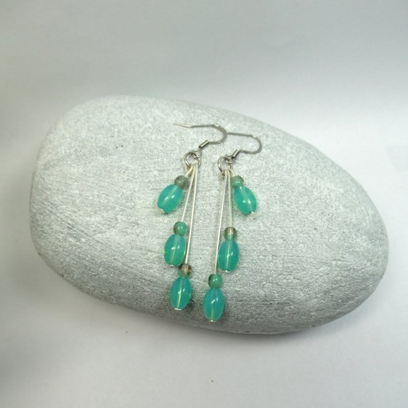 Czech triple fringe UG bead earrings - Picture 6 of 9